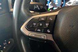 Sininen Volkswagen Amarok 2024 kuva 19.