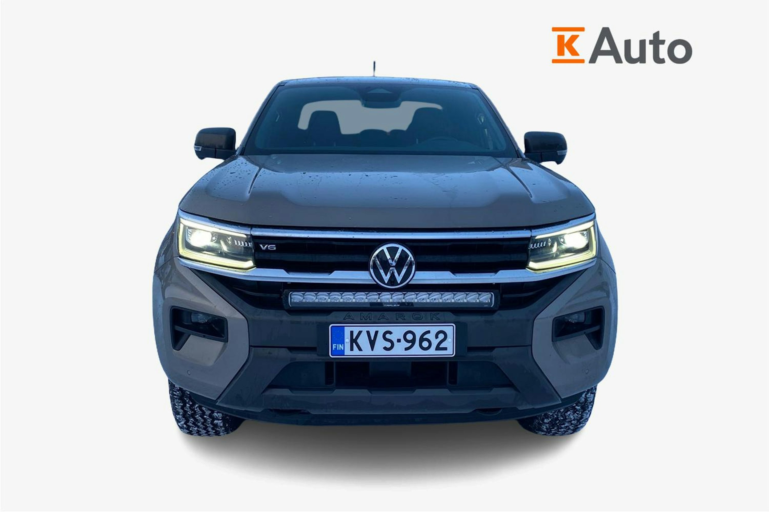 harmaa Volkswagen Amarok 2024 kuva 5.