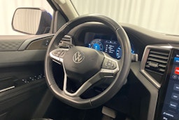 sininen Volkswagen Amarok 2024 kuva 14.
