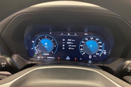 sininen Volkswagen Amarok 2024 kuva 15.