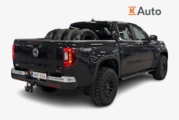 Musta Volkswagen Amarok 2024 kuva 2.