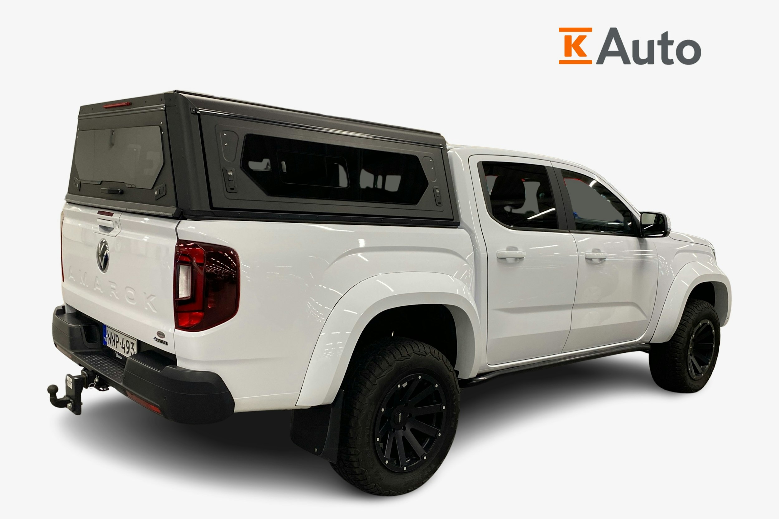 valkoinen Volkswagen Amarok 2024 kuva 2.