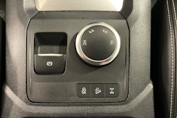 valkoinen Volkswagen Amarok 2024 kuva 14.
