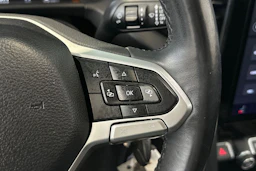 valkoinen Volkswagen Amarok 2024 kuva 23.