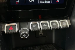 valkoinen Volkswagen Amarok 2024 kuva 26.