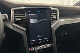 sininen Volkswagen Amarok 2024 kuva 16.