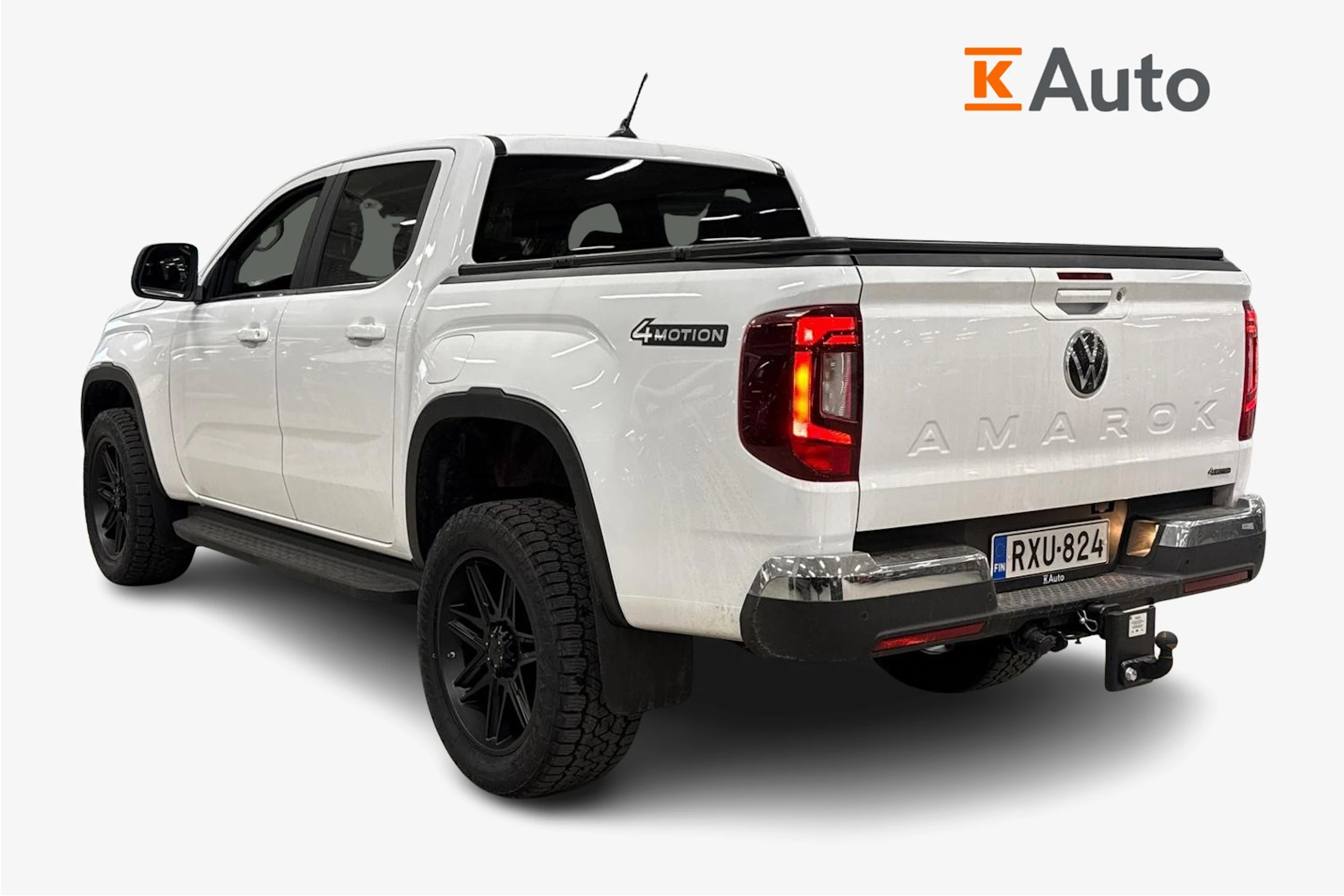 valkoinen Volkswagen Amarok 2024 kuva 2.