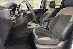 valkoinen Volkswagen Amarok 2024 kuva 5.