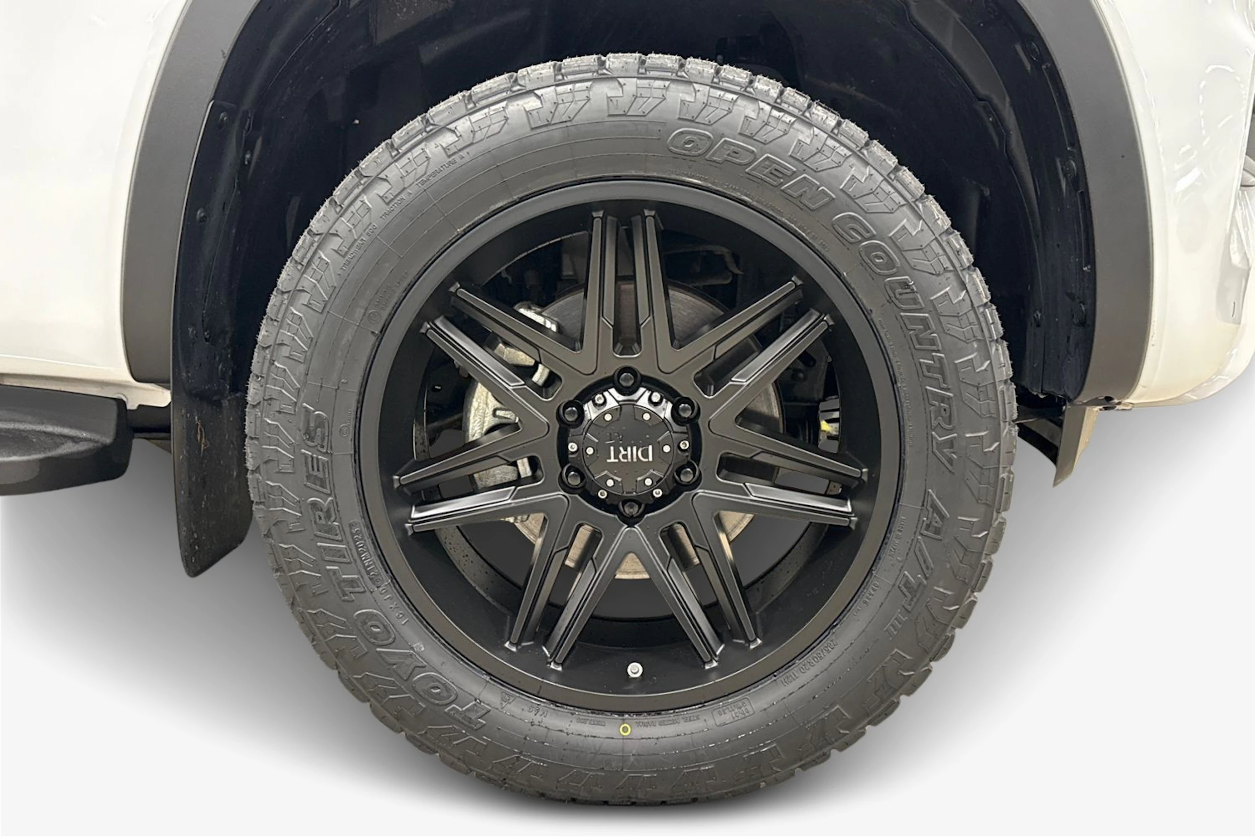 valkoinen Volkswagen Amarok 2024 kuva 12.