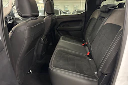 valkoinen Volkswagen Amarok 2024 kuva 16.
