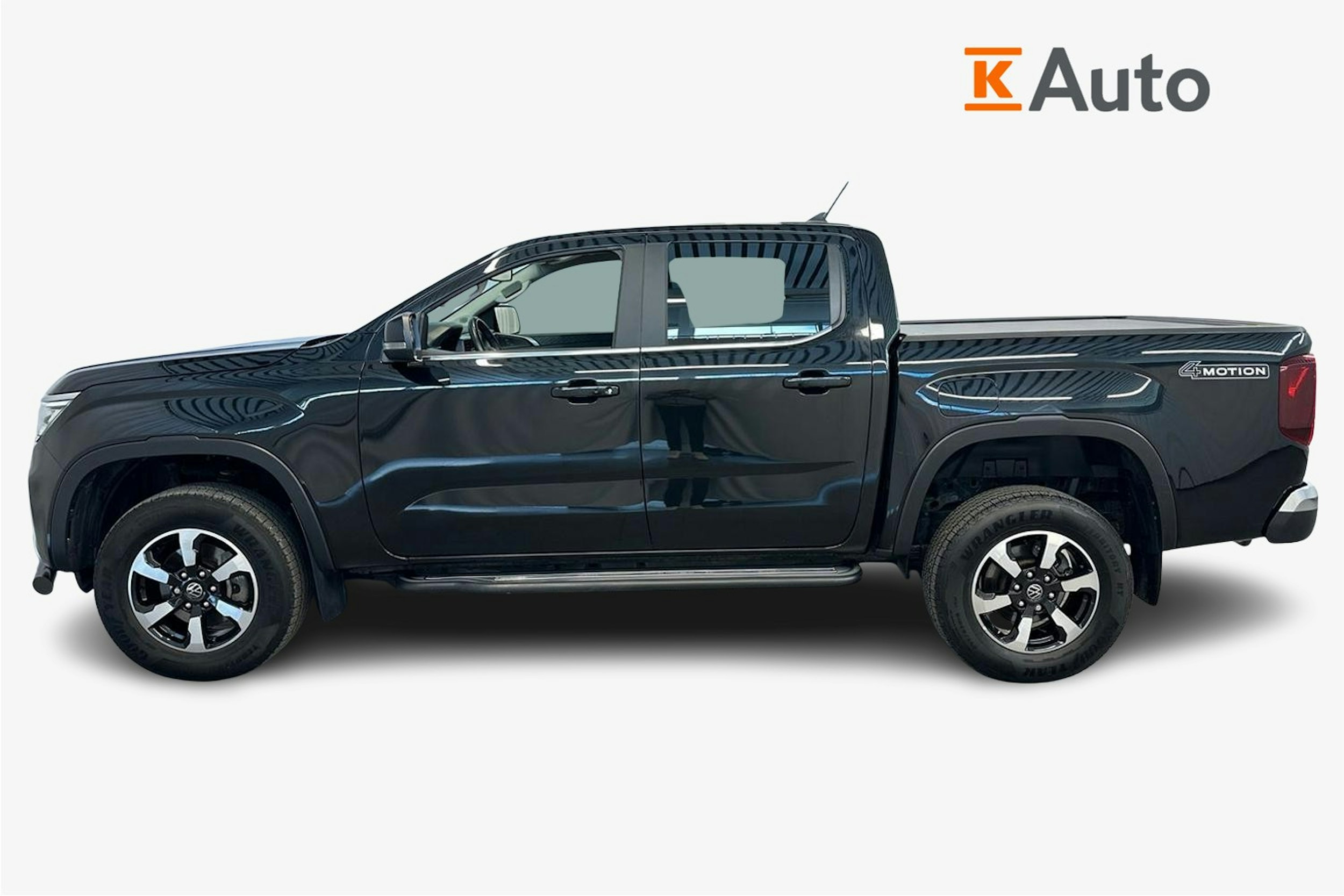 Musta Volkswagen Amarok 2024 kuva 6.