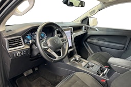Musta Volkswagen Amarok 2024 kuva 7.