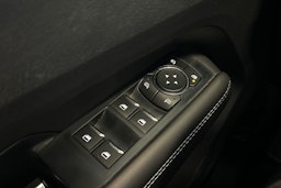 Musta Volkswagen Amarok 2024 kuva 29.