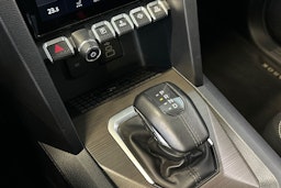Musta Volkswagen Amarok 2024 kuva 30.