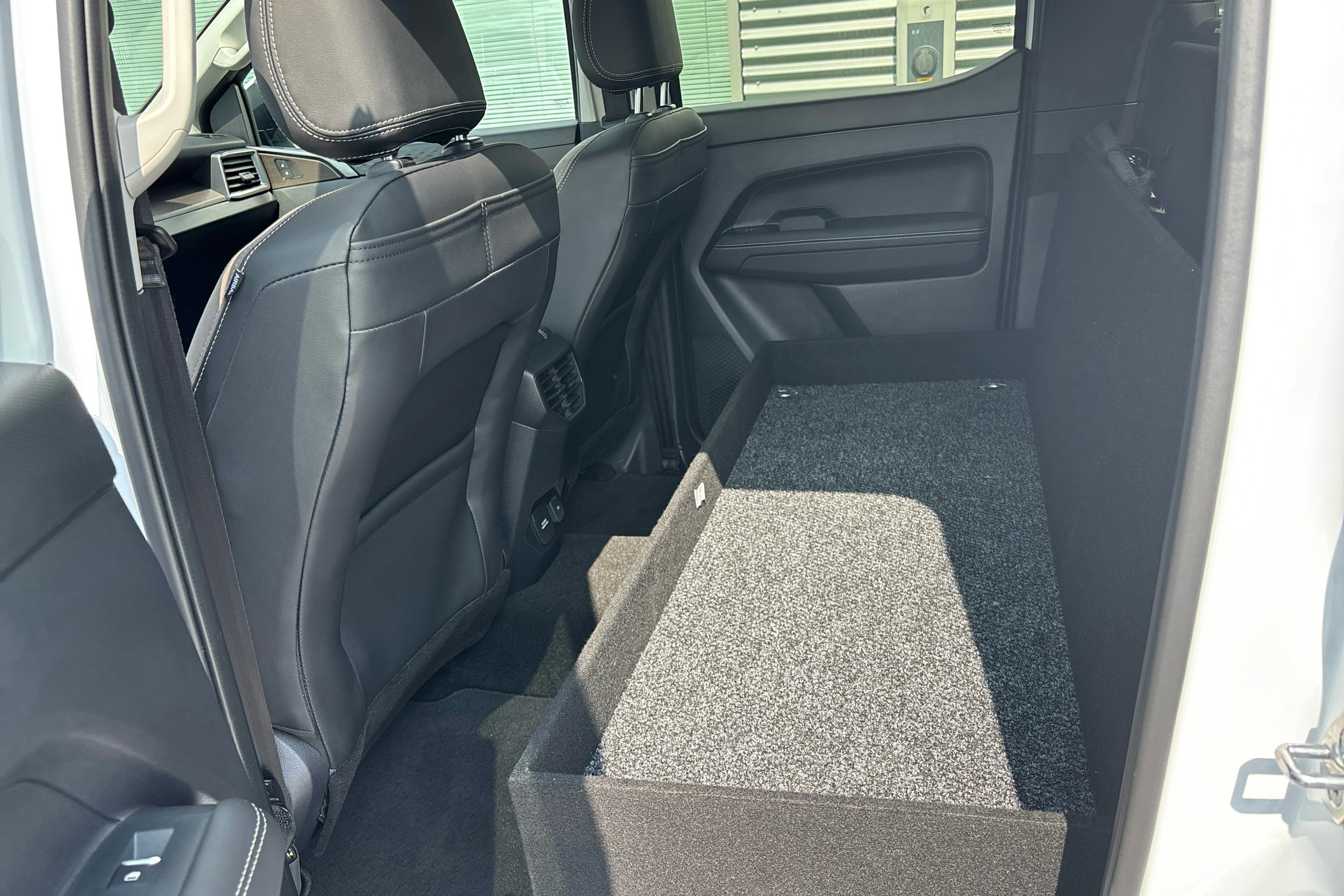 Valkoinen Volkswagen Amarok 2024 kuva 10.