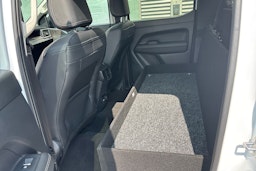 Valkoinen Volkswagen Amarok 2024 kuva 10.