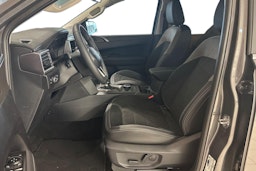 harmaa Volkswagen Amarok 2026 kuva 11.