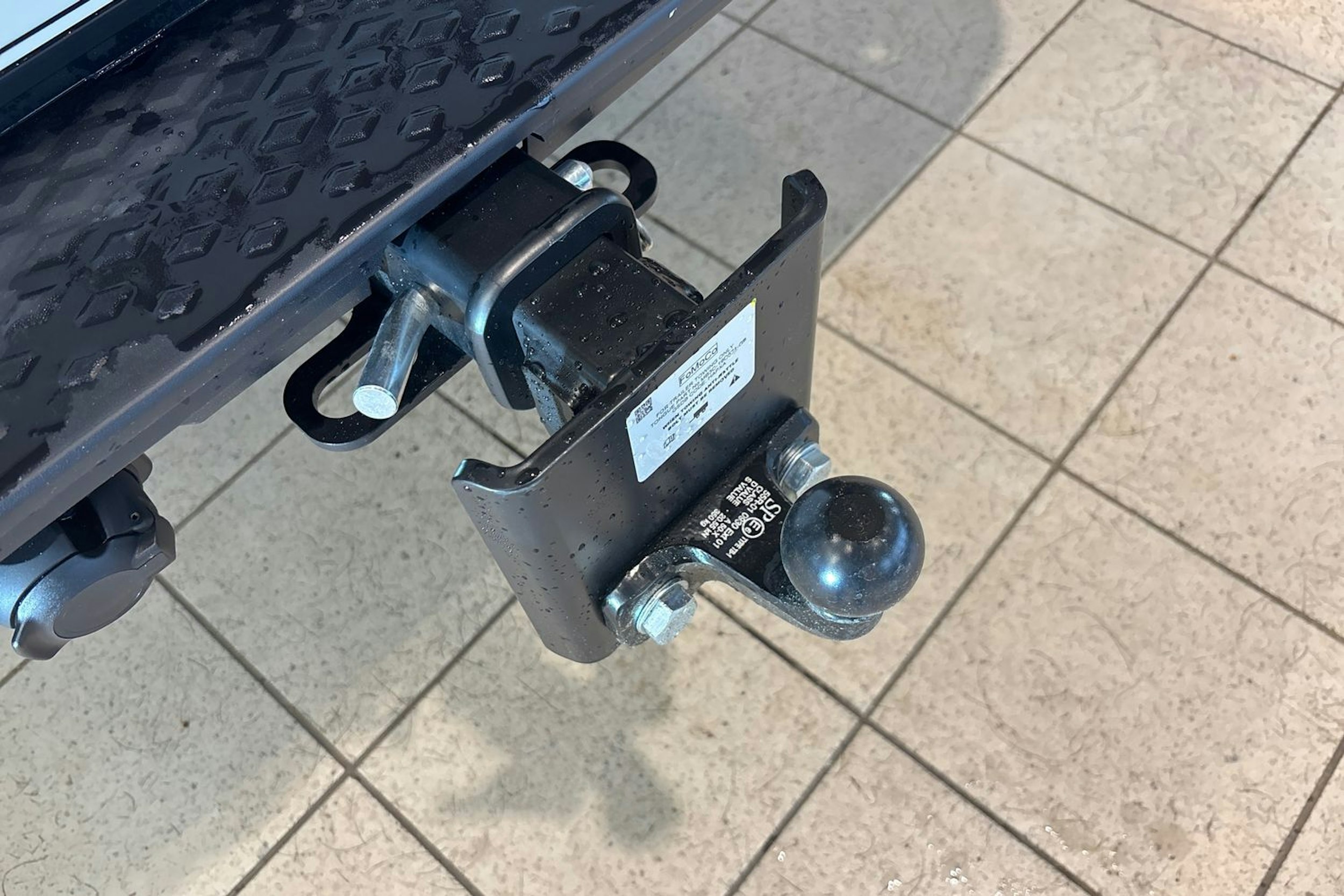 harmaa Volkswagen Amarok 2026 kuva 14.