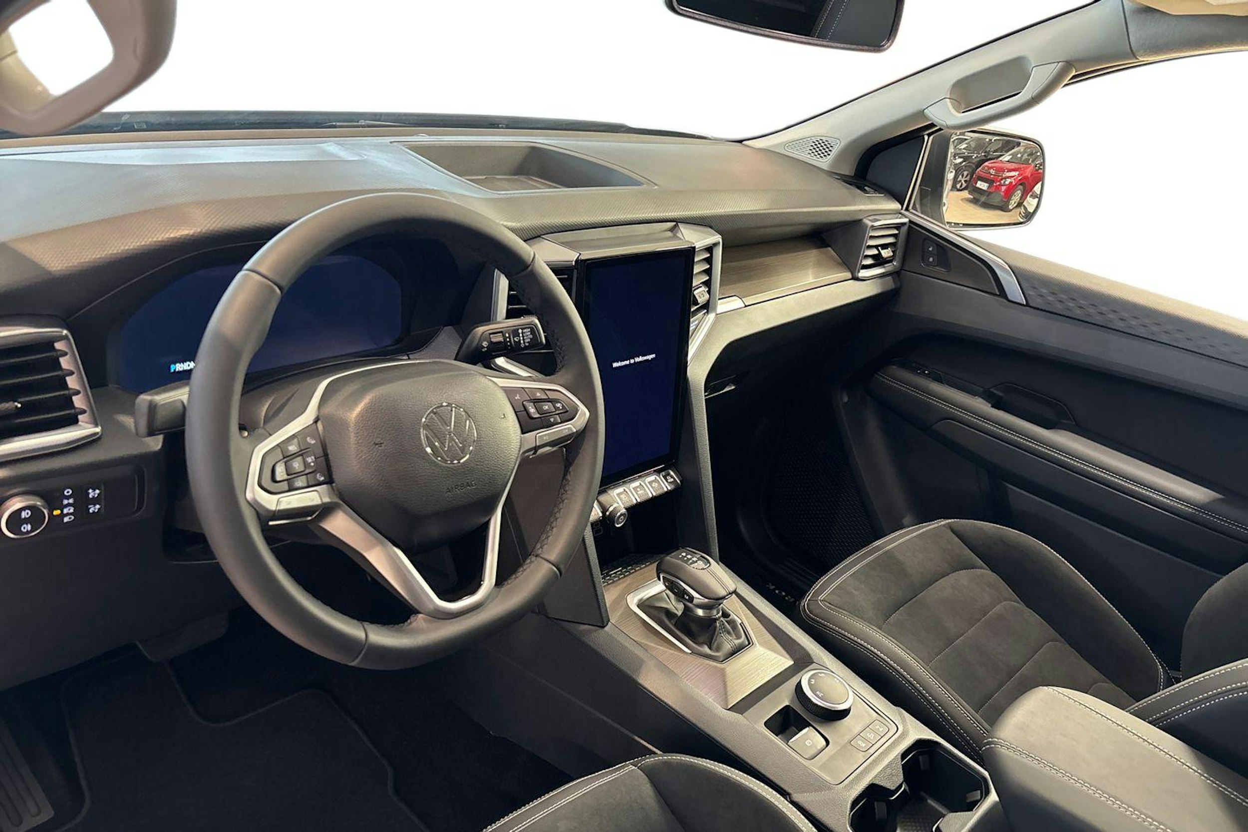 hopea Volkswagen Amarok 2025 kuva 8.