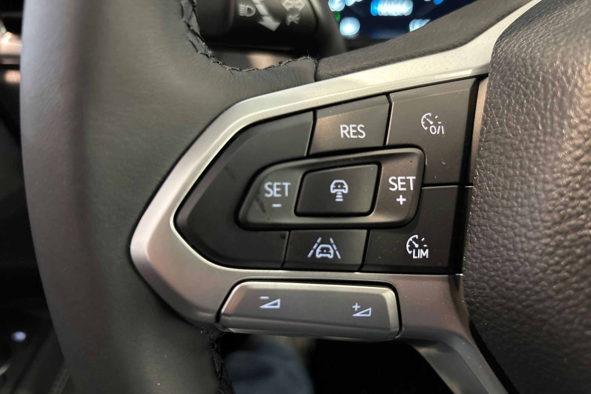 hopea Volkswagen Amarok 2025 kuva 17.