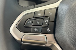 valkoinen Volkswagen Amarok 2025 kuva 16.