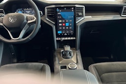 met. harmaa Volkswagen Amarok 2025 kuva 7.