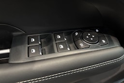 met. harmaa Volkswagen Amarok 2025 kuva 11.