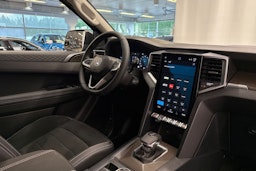 met. harmaa Volkswagen Amarok 2025 kuva 3.
