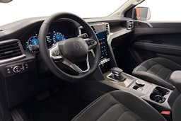 met. harmaa Volkswagen Amarok 2025 kuva 35.