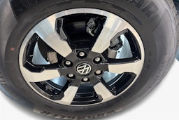 musta Volkswagen Amarok 2026 kuva 12.