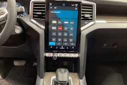 met. punainen Volkswagen Amarok 2025 kuva 10.