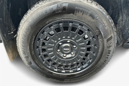 musta Volkswagen Amarok 2025 kuva 11.