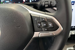 musta Volkswagen Amarok 2025 kuva 14.