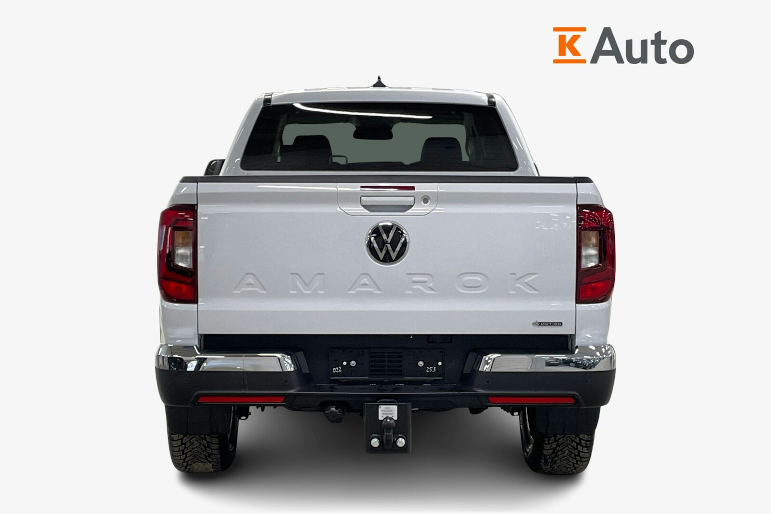 valkoinen Volkswagen Amarok 2025 kuva 3.