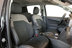 musta Volkswagen Amarok 2025 kuva 8.