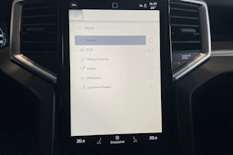 musta Volkswagen Amarok 2025 kuva 14.