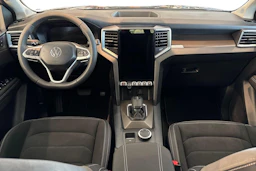 harmaa Volkswagen Amarok 2026 kuva 9.