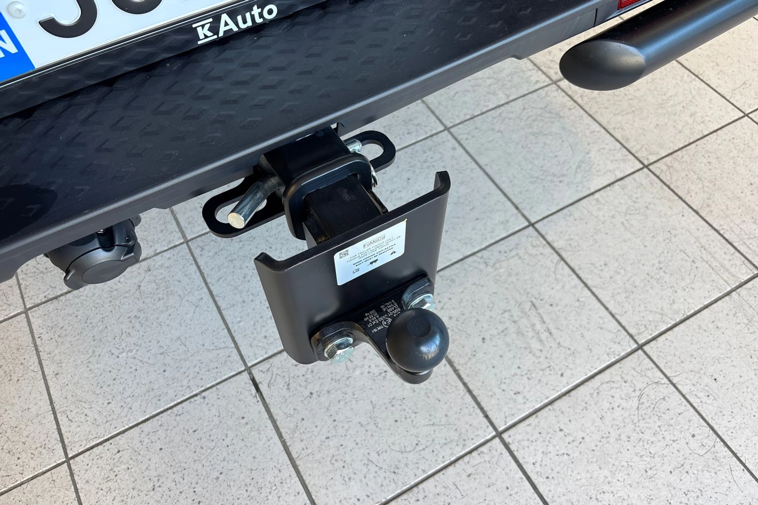 harmaa Volkswagen Amarok 2026 kuva 16.