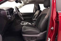 met. punainen Volkswagen Amarok 2025 kuva 7.