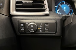 met. punainen Volkswagen Amarok 2025 kuva 16.