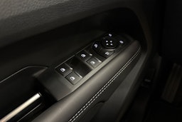 met. punainen Volkswagen Amarok 2025 kuva 19.