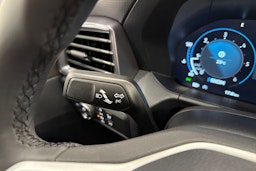 met. punainen Volkswagen Amarok 2025 kuva 22.