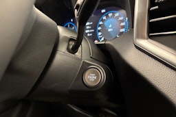 met. punainen Volkswagen Amarok 2025 kuva 31.