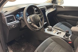 harmaa Volkswagen Amarok 2025 kuva 3.