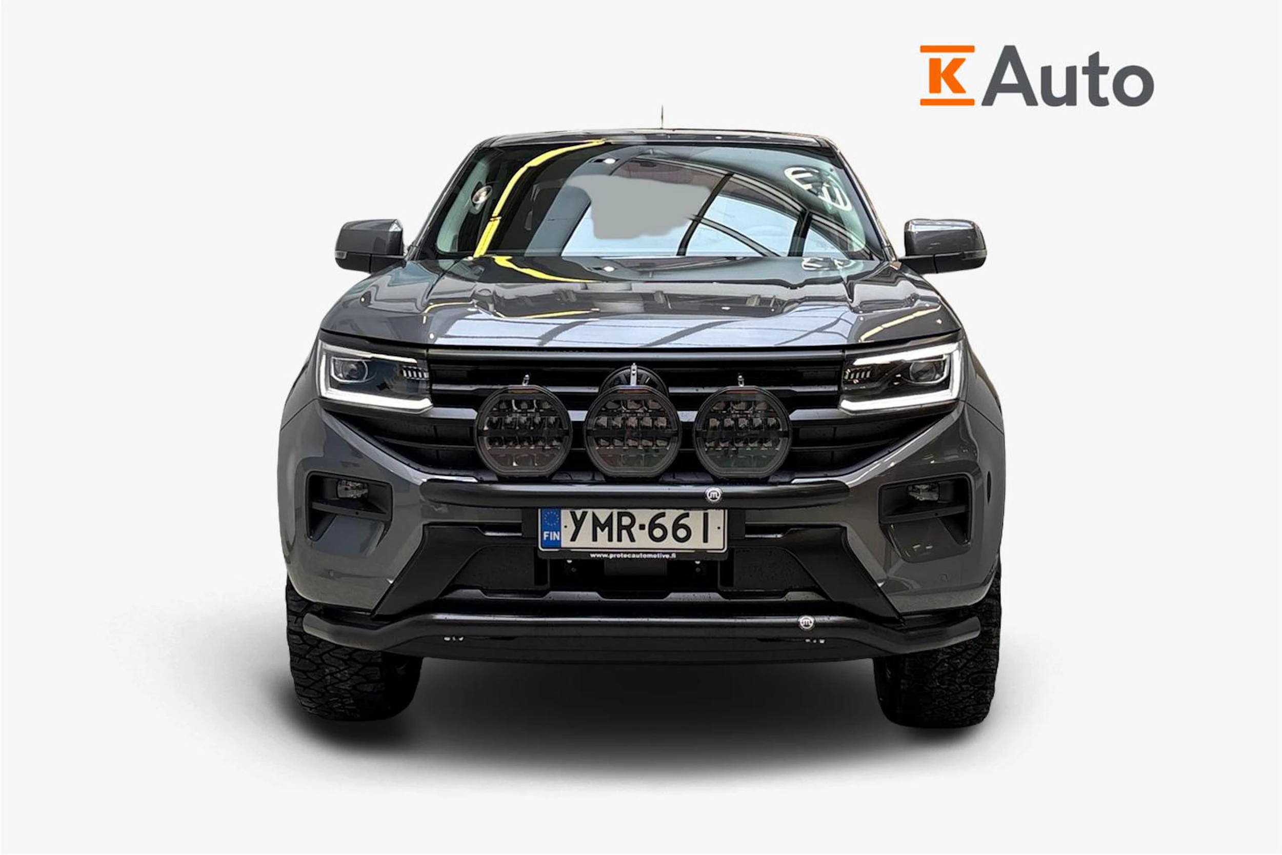 Harmaa Volkswagen Amarok 2025 kuva 4.