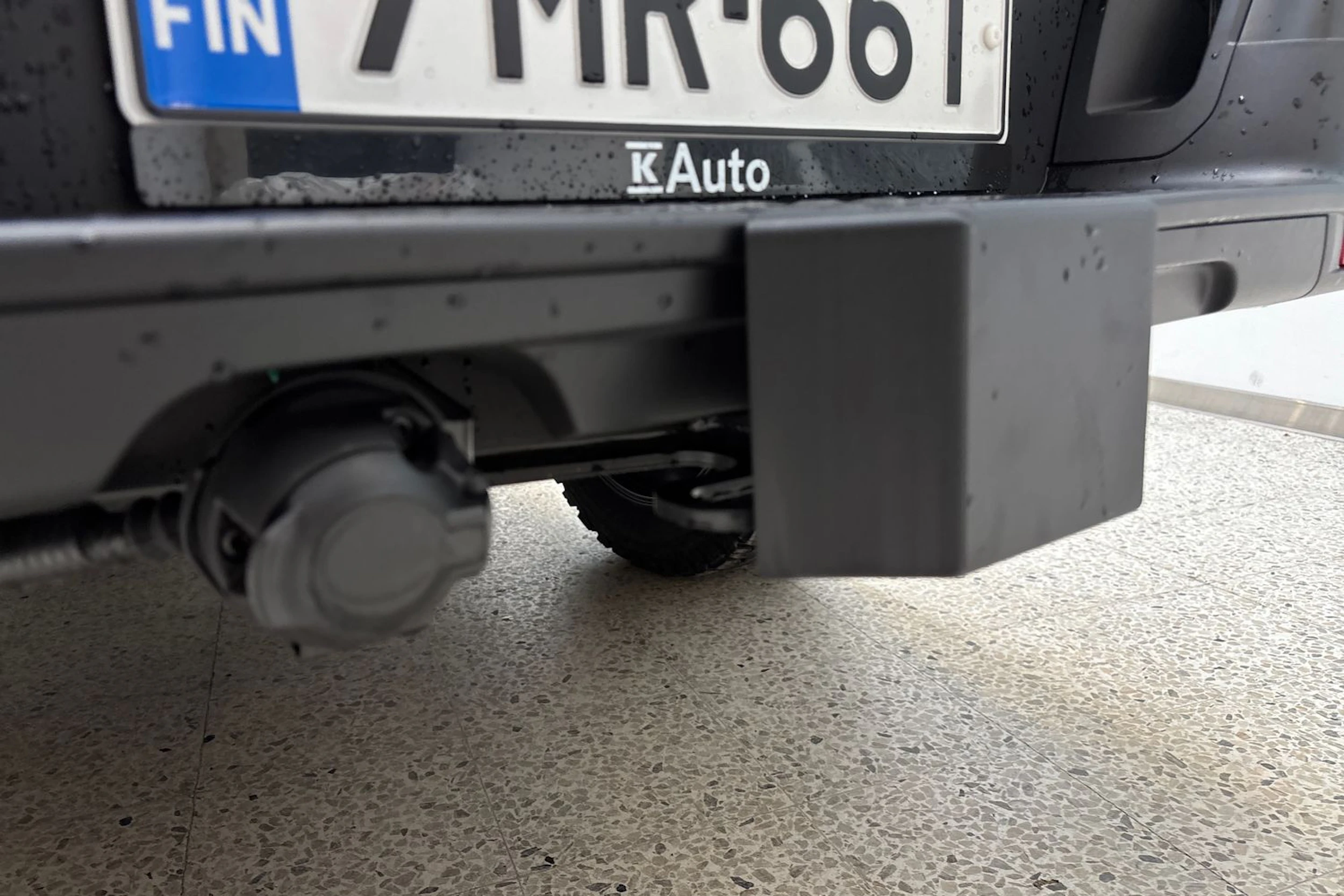 Harmaa Volkswagen Amarok 2025 kuva 11.