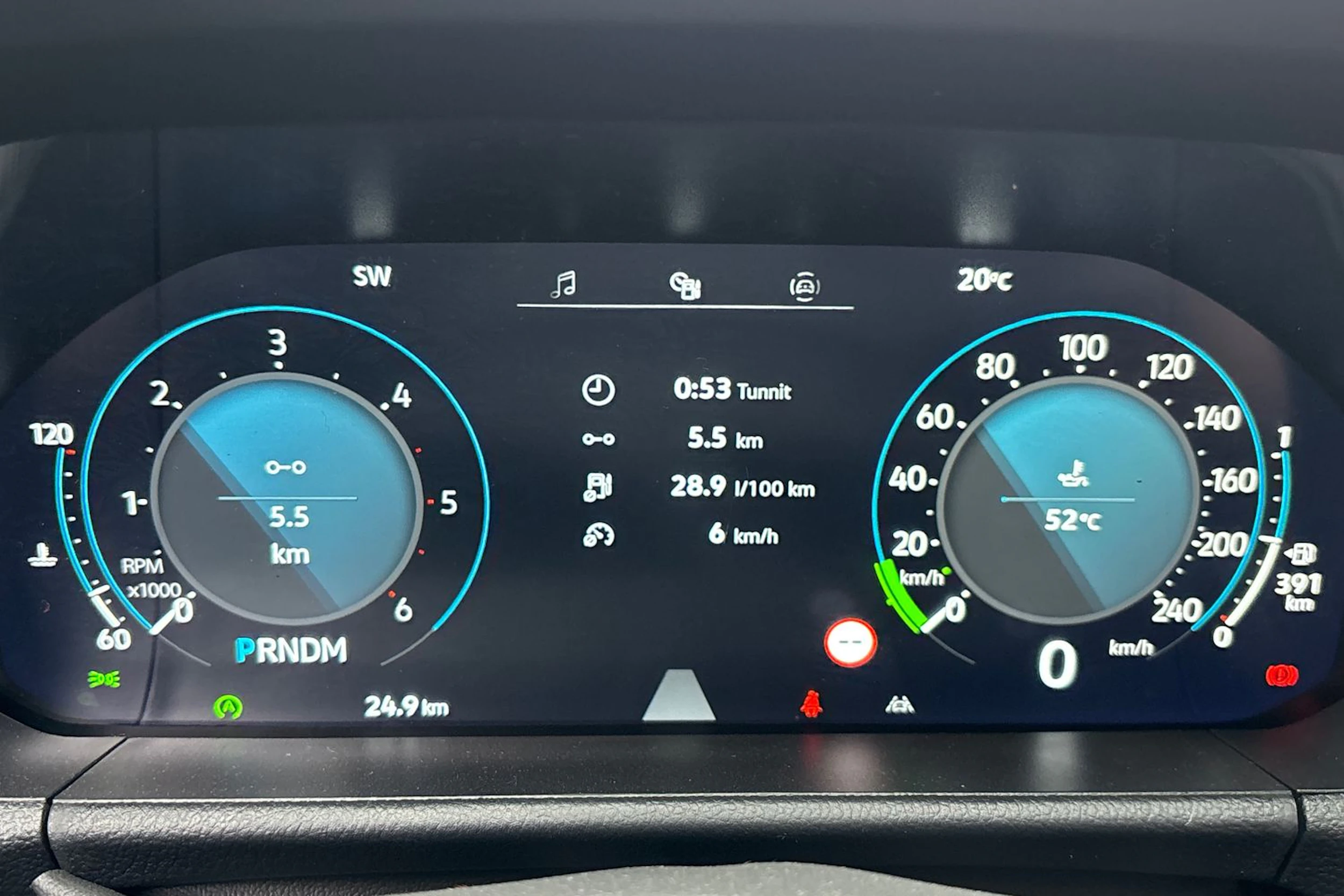 Harmaa Volkswagen Amarok 2025 kuva 22.
