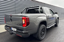 Harmaa Volkswagen Amarok 2025 kuva 39.