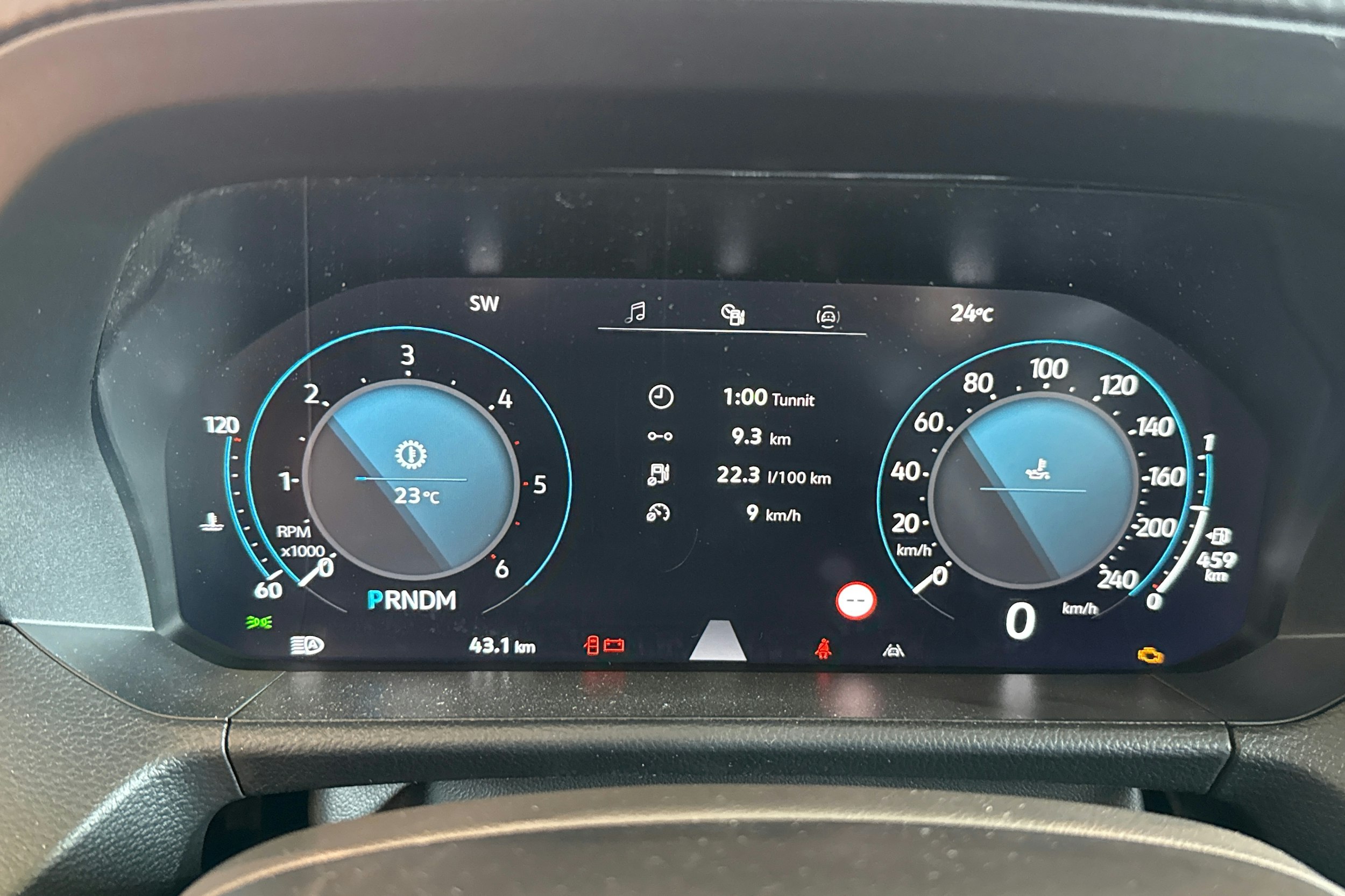 harmaa Volkswagen Amarok 2025 kuva 15.