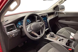 punainen Volkswagen Amarok 2025 kuva 8.